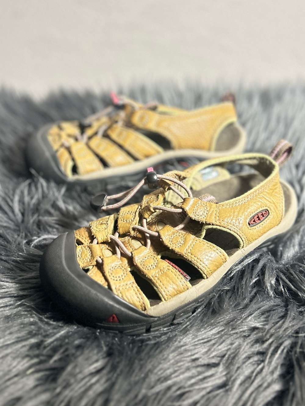 KEEN Newport Waterproof Leather Hiking Sport Sandal Closed Toe Sandals Sz 5 - Picture 3 of 9